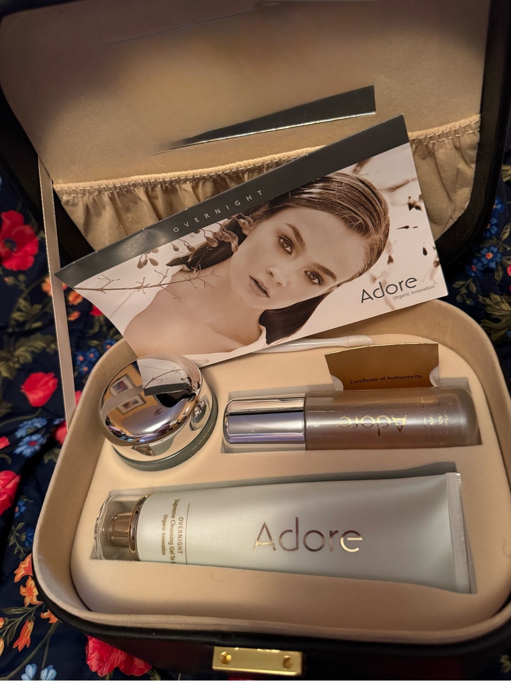 Adore Pearlescent and Silver Overnight Skincare Set